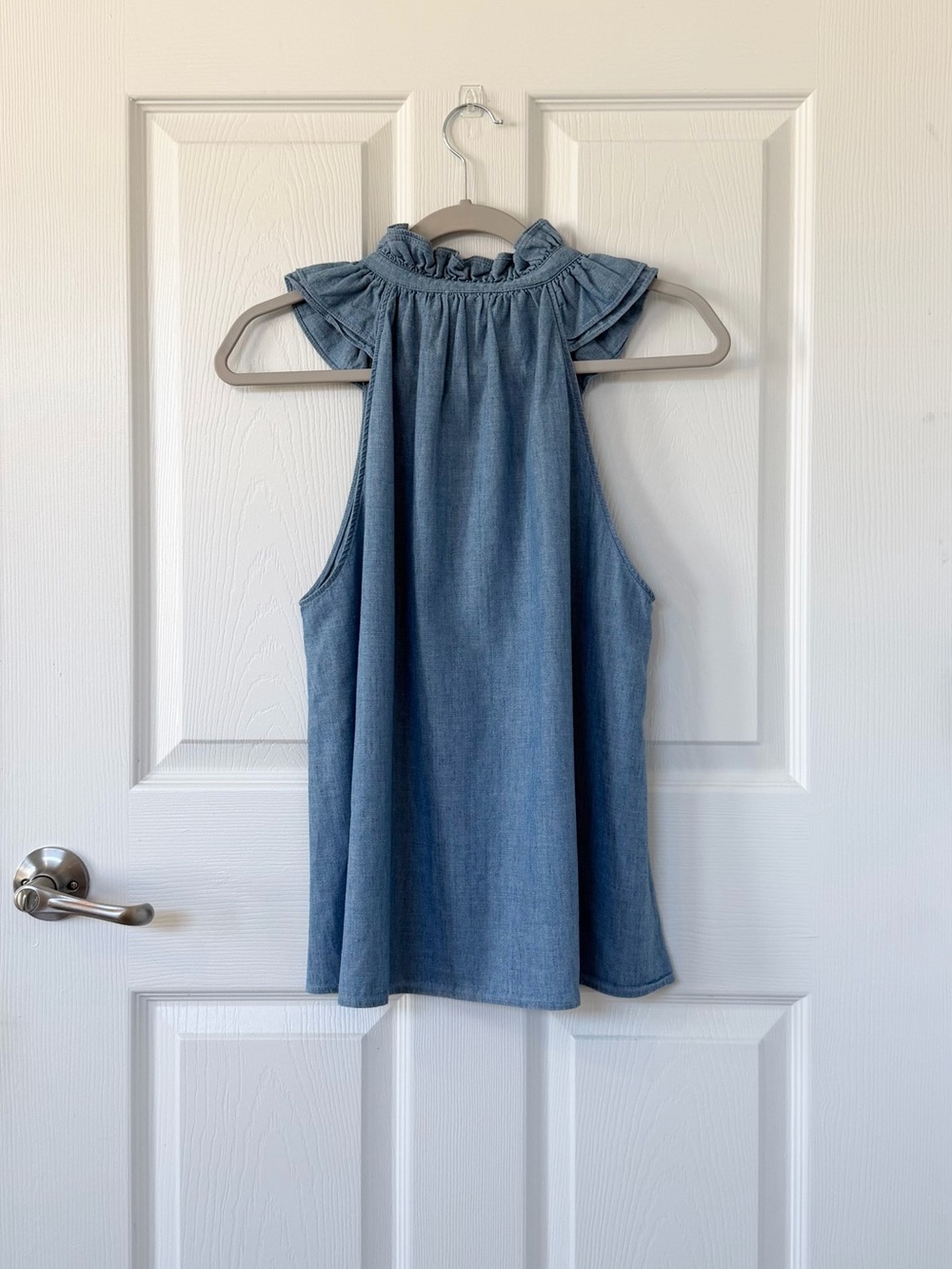 Sezane Charlotte Ruffle Neck Chambray Denim Tank Top - Picture 4 of 7